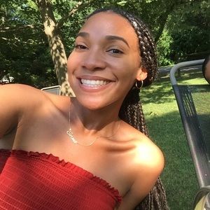 Meet your Posher, Serena